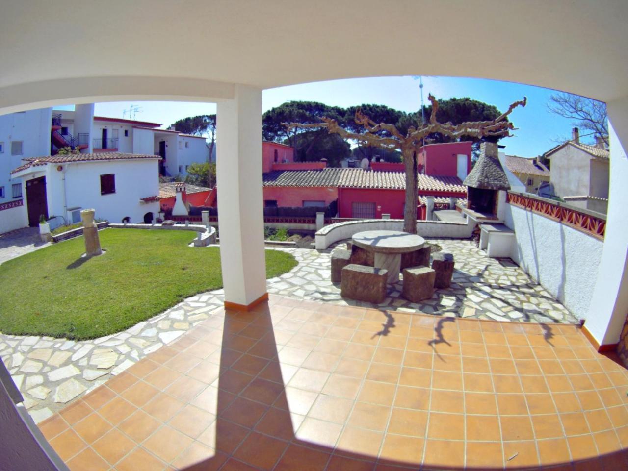 Vacay Apartamento Montgo, Agradable Jardin! En Costa Brava L'Escala! Dış mekan fotoğraf