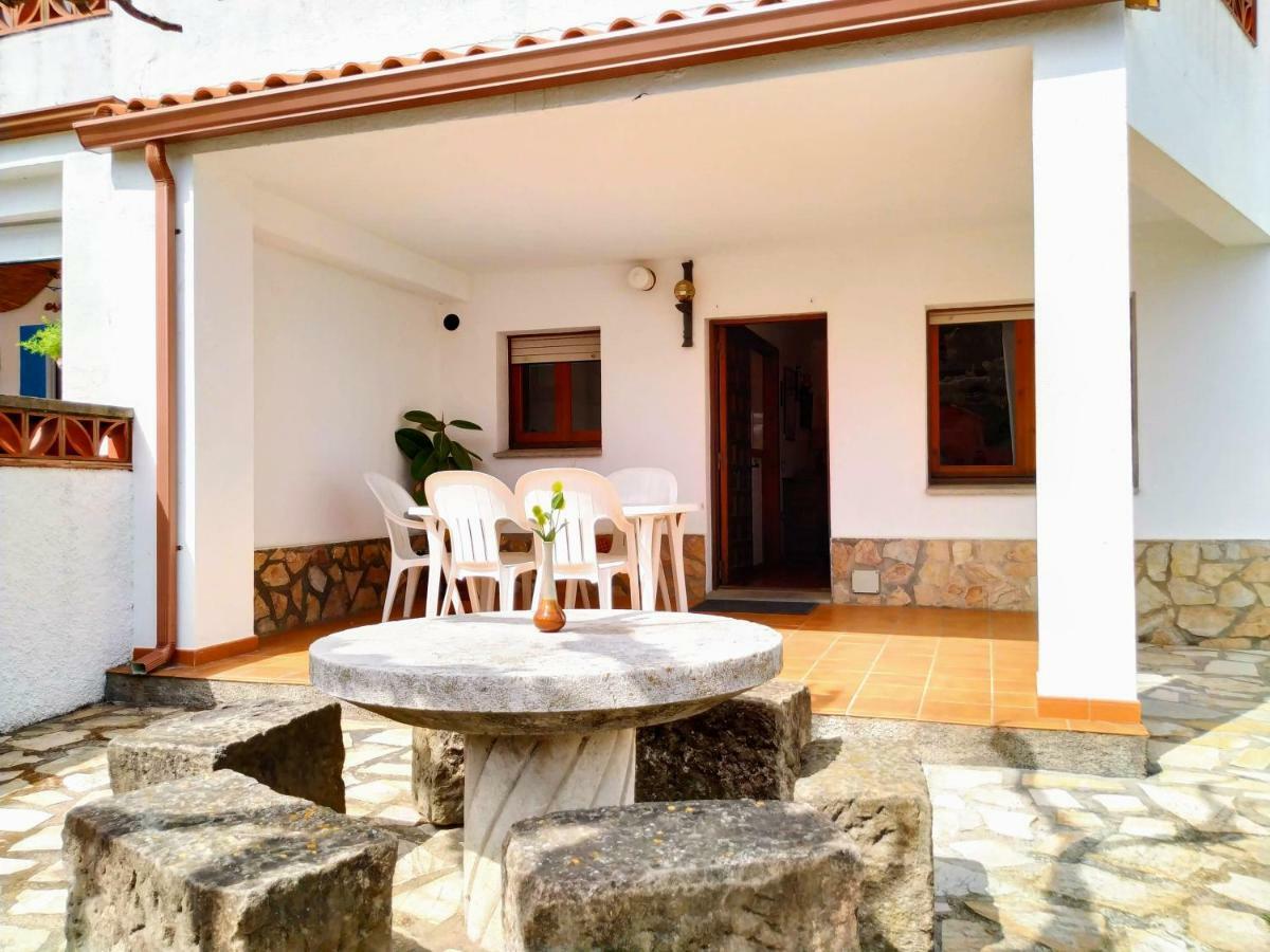 Vacay Apartamento Montgo, Agradable Jardin! En Costa Brava L'Escala! Dış mekan fotoğraf