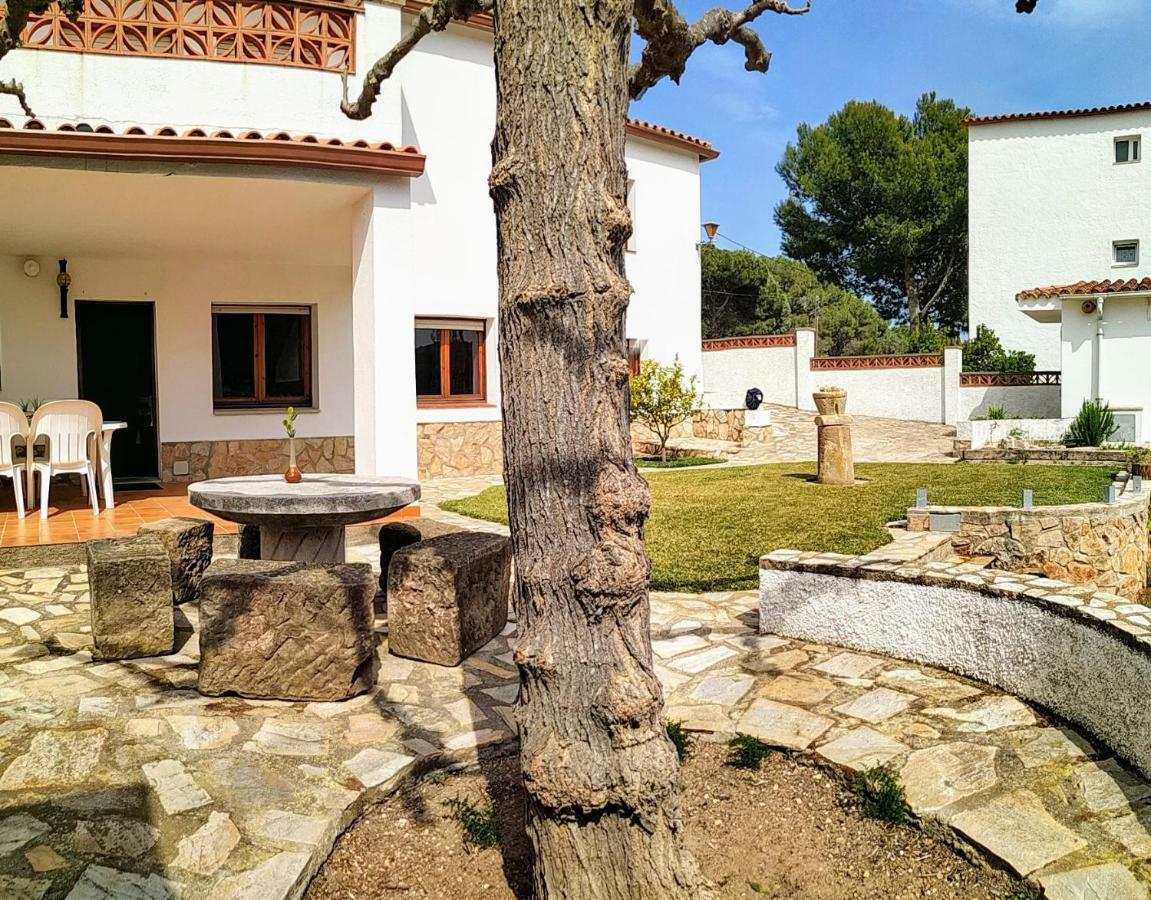 Vacay Apartamento Montgo, Agradable Jardin! En Costa Brava L'Escala! Dış mekan fotoğraf